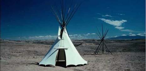 North Dakota nickname: Land of the Dakotas or The Sioux State - picture of Sioux tipi