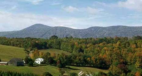 Vermont nickname: The Green Mountain State - picture of the Green Mountains