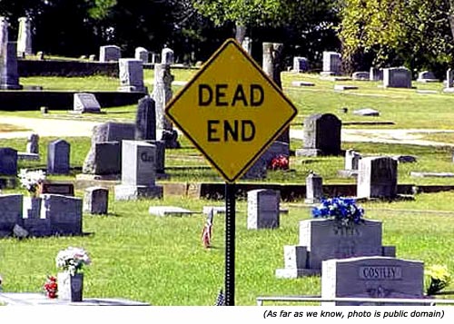 Funny cemetery sing: Dead End!