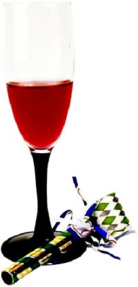Picture of red punch in Champagne glass.