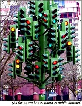 Safe driving tips: Funny picture of confusing traffic lights.