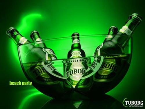 Great tuborg ads - Beach Party. Five beer bottles cooling off in a bowl of water.