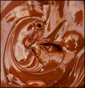 Sexy Valentine: Liquid chocolate as body paint.