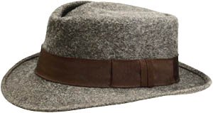Grey wollen hat with band.